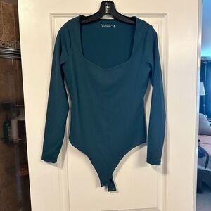Abercrombie Soft A&F Long Sleeve Green Bodysuit - Size M